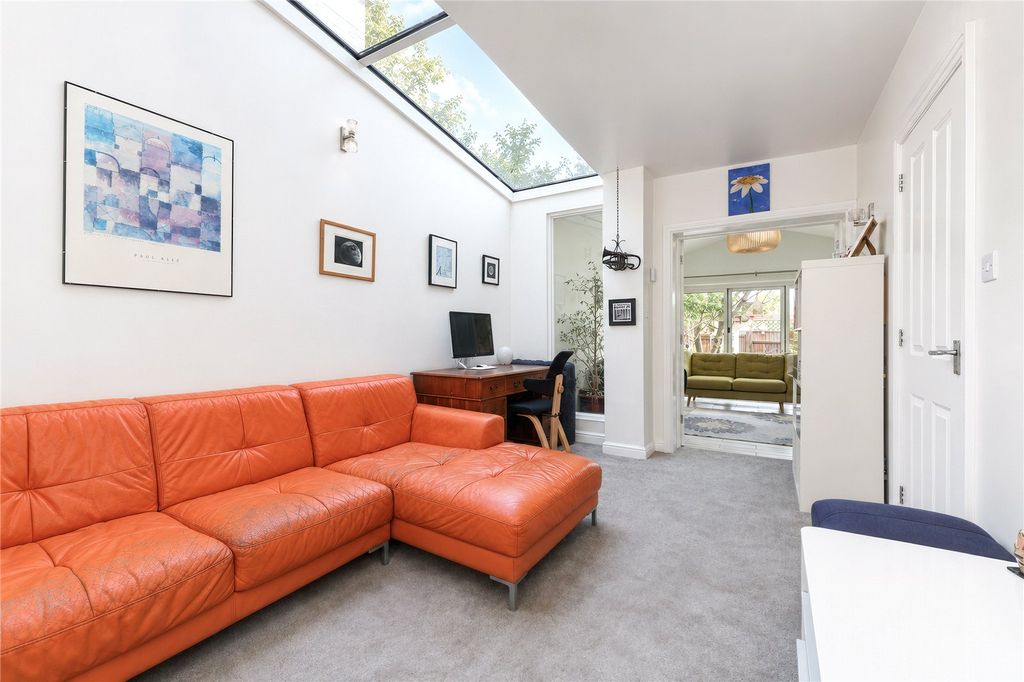 Property photo 3 of 18 Picture No. 07