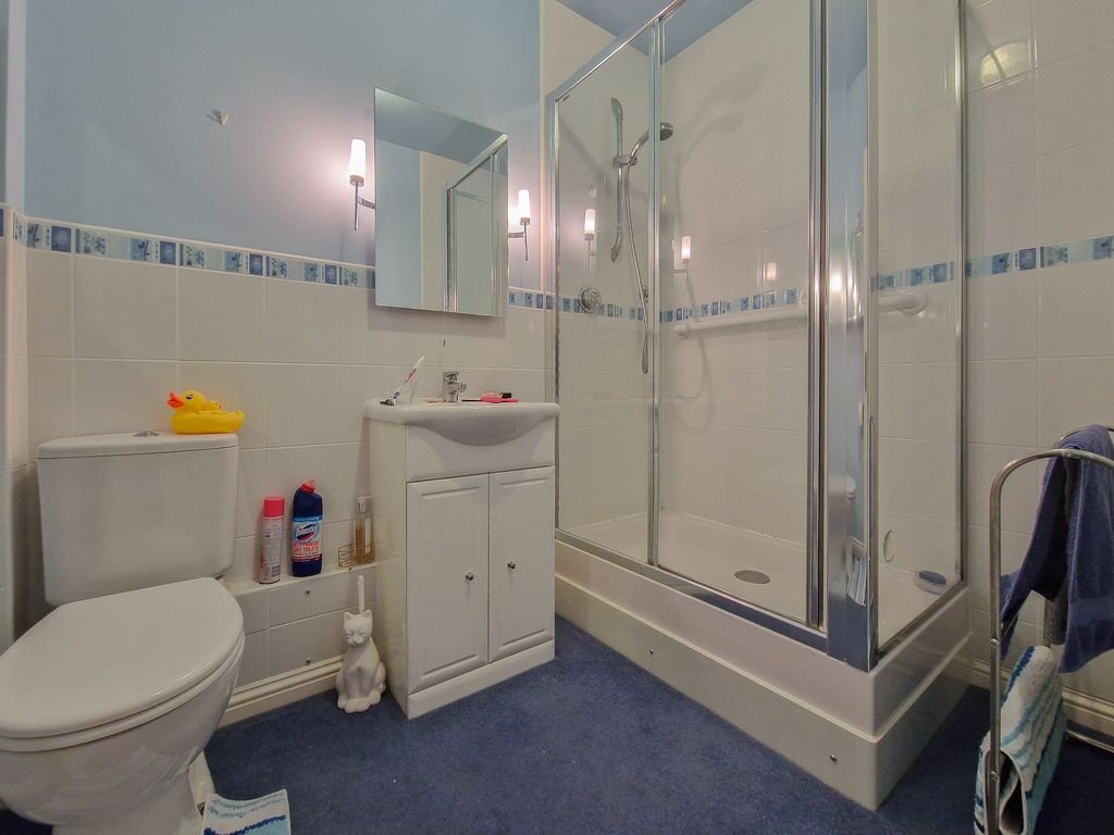 Additional image 14 of 2 bed flat for sale29 Oaklands Manor, St Saviour JE2