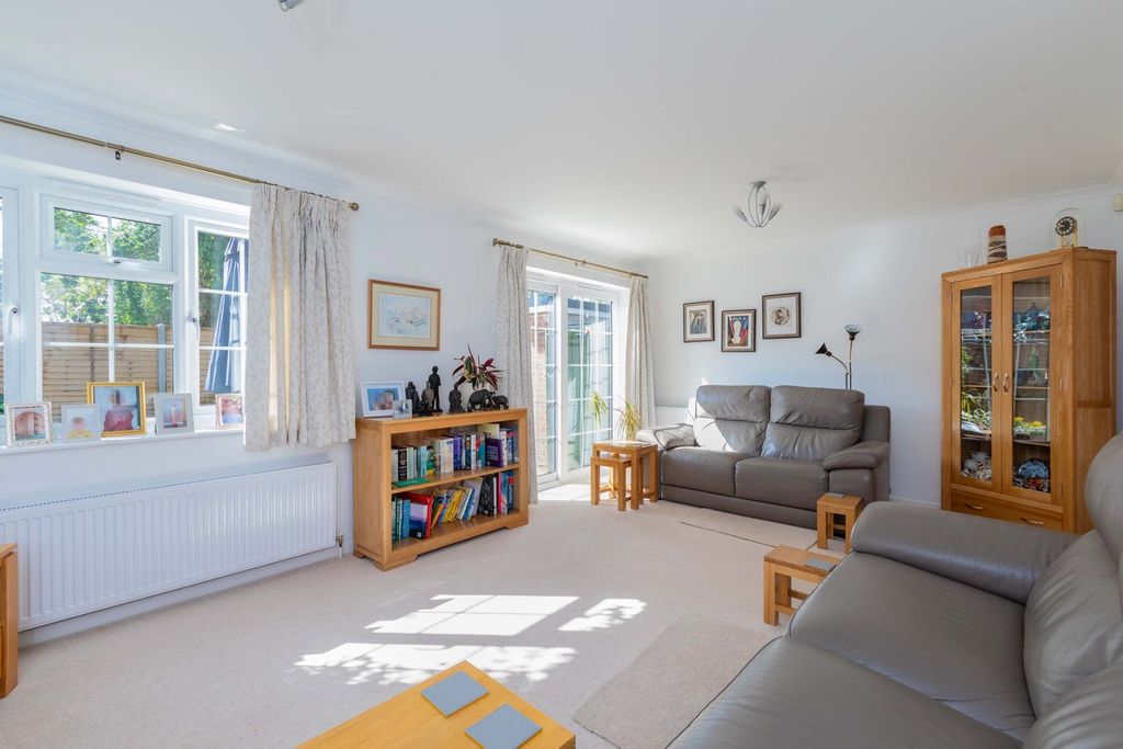 Property photo 3 of 13
