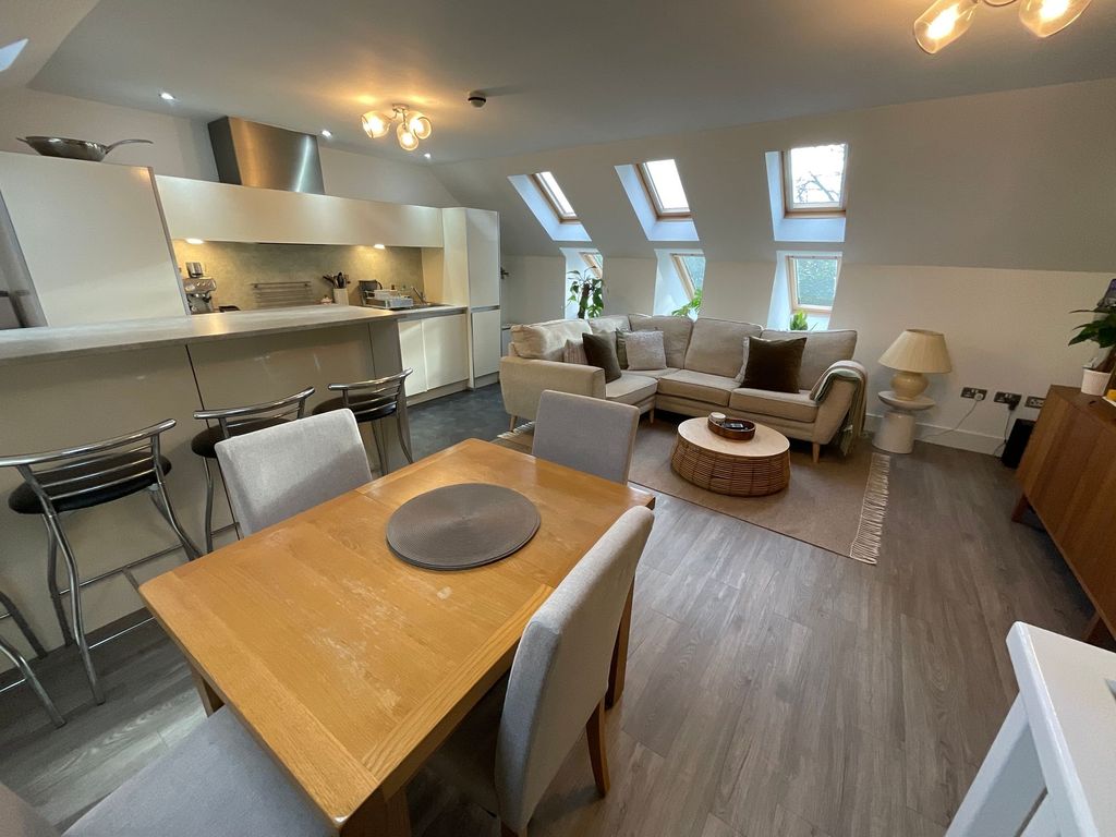 Additional image 9 of 3 bed flat to rentCanal Road, Congleton CW12