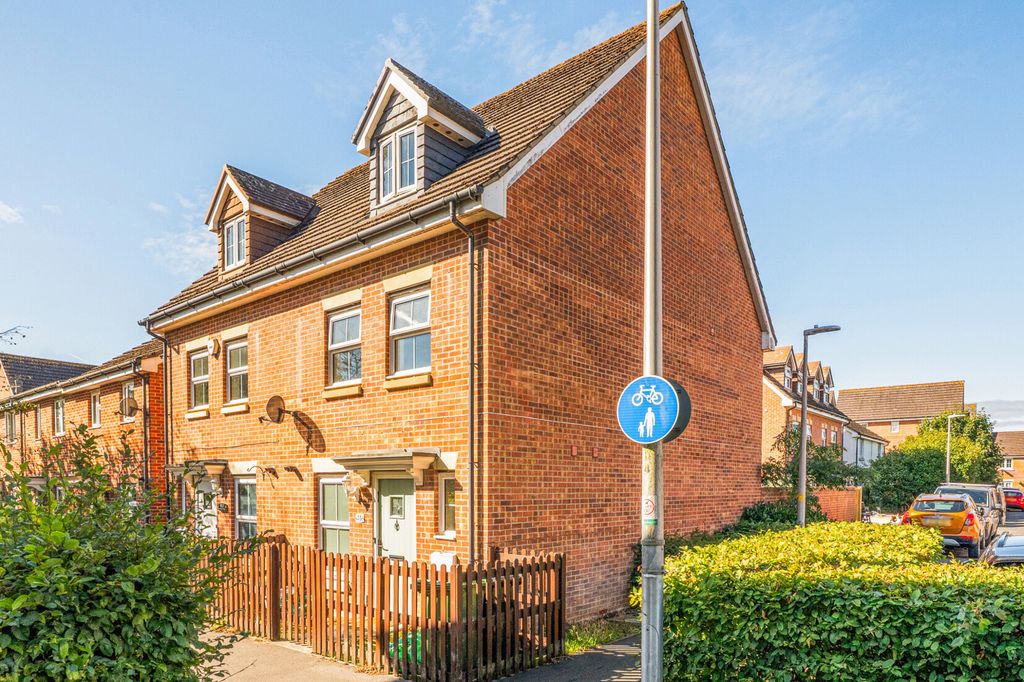 Property photo 1 of 19 External