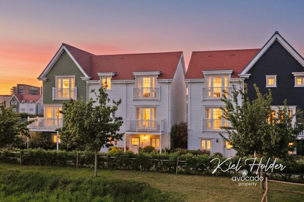 Property photo 1 of 35 4126073