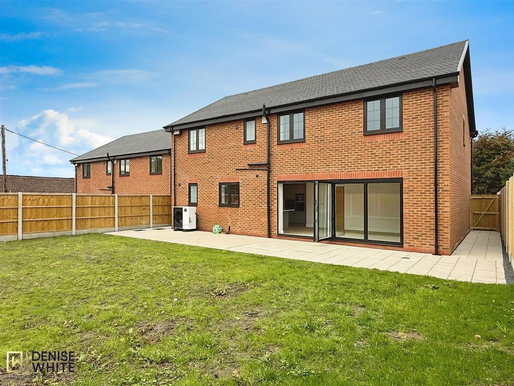 Property photo 2 of 37 Rear Garden