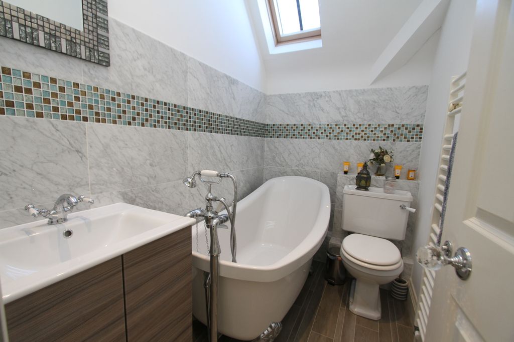 Additional image 21 of 5 bed flat for saleGaudick Road, Eastbourne BN20