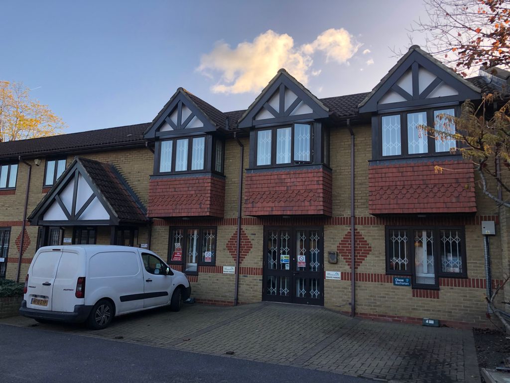 Property photo 1 of 2