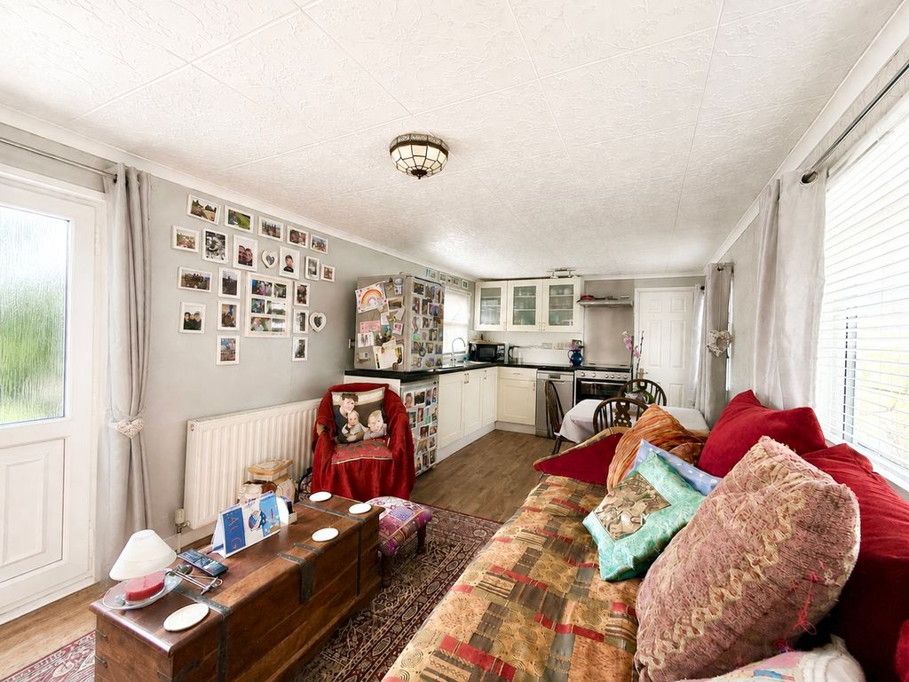Property photo 3 of 8 09352Bf9-4176-4711-A0Fa-D7265CE4563E