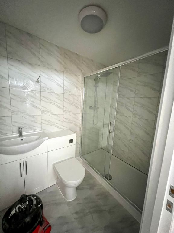 Property photo 2 of 5 Gallery