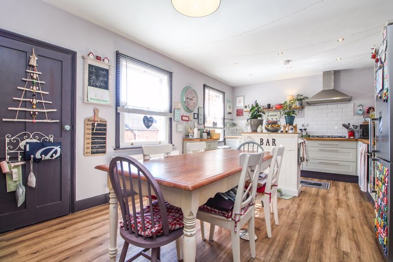 Property photo 3 of 23 Kitchen/Diner