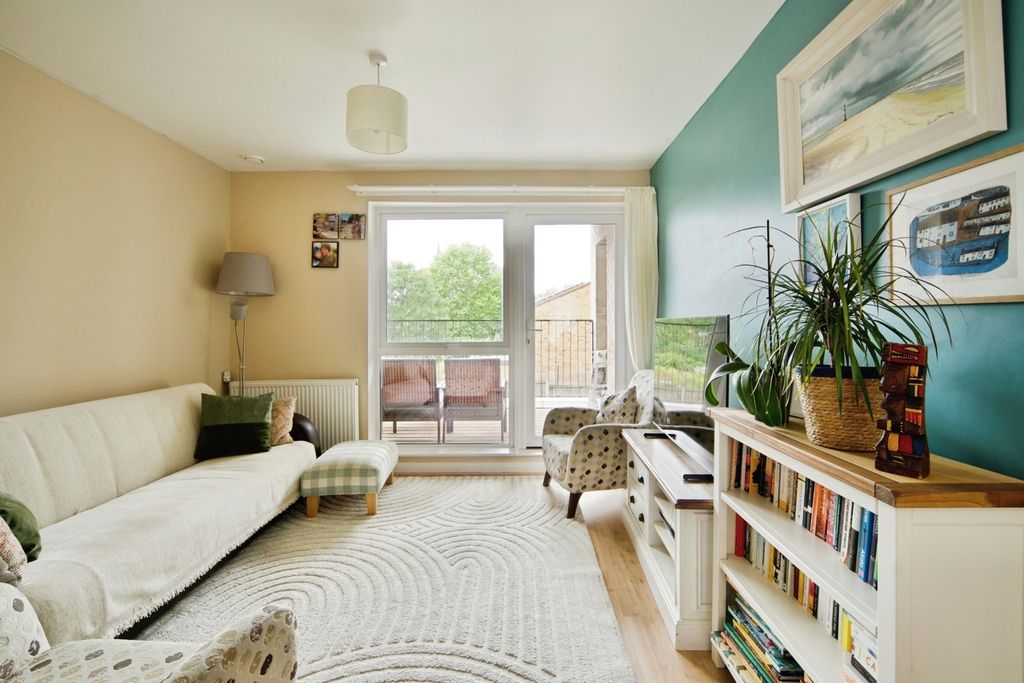 Property photo 2 of 20 Pbox-Img.Jpg