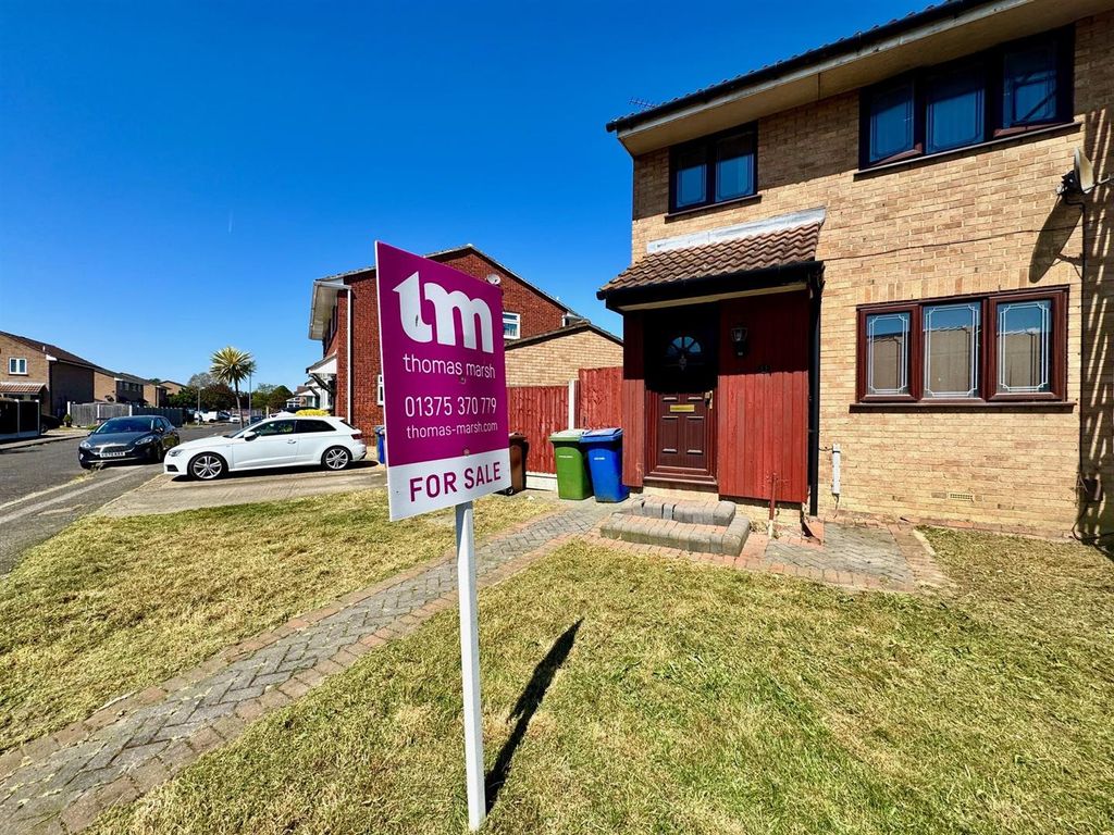Property photo 1 of 8 13 Salix Road.Jpg