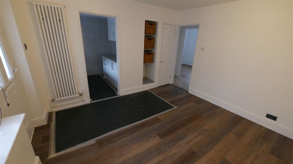 Property photo 3 of 7 P1010565.Jpg