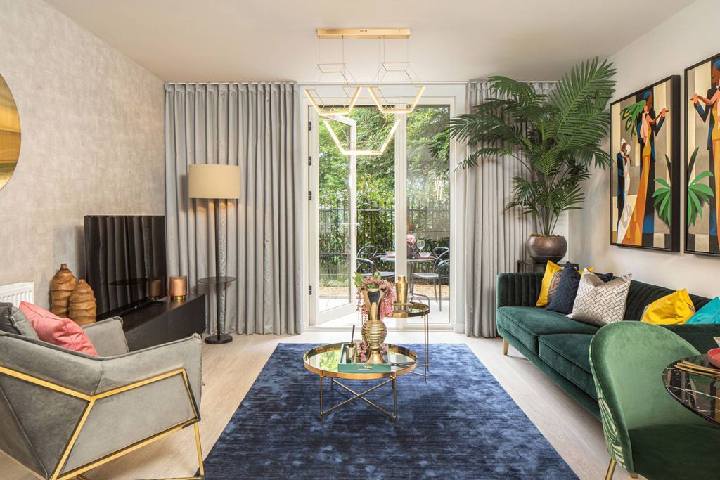 Property photo 3 of 10