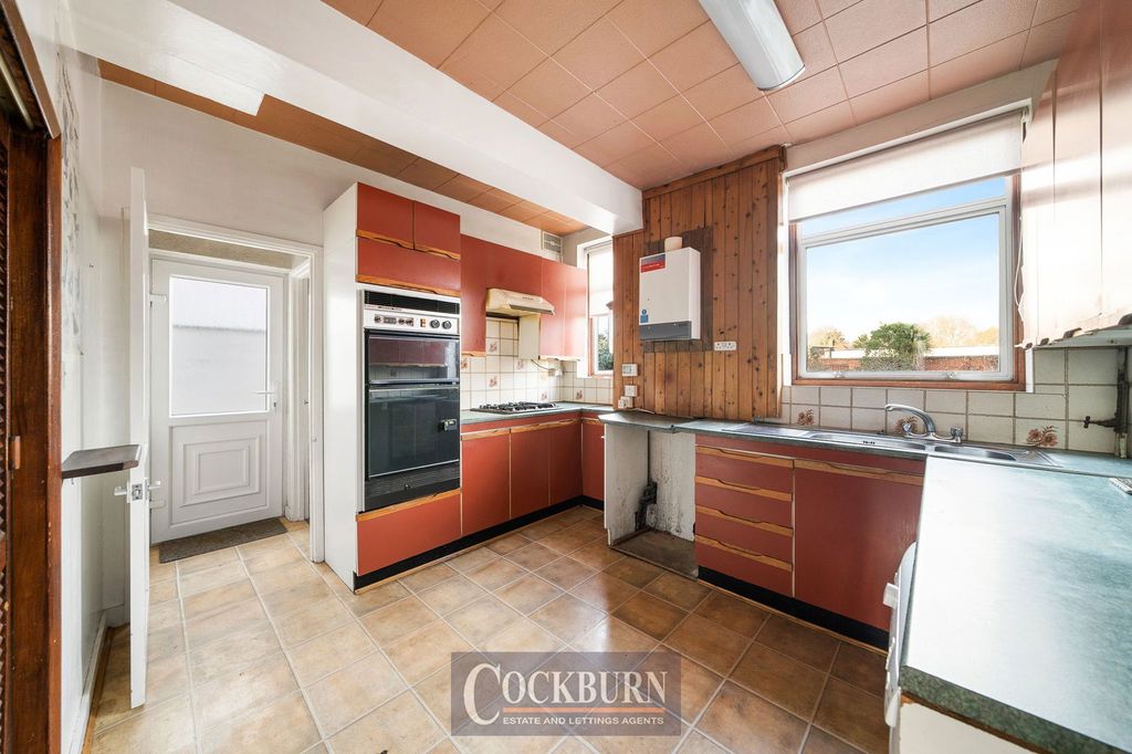 Property photo 3 of 21