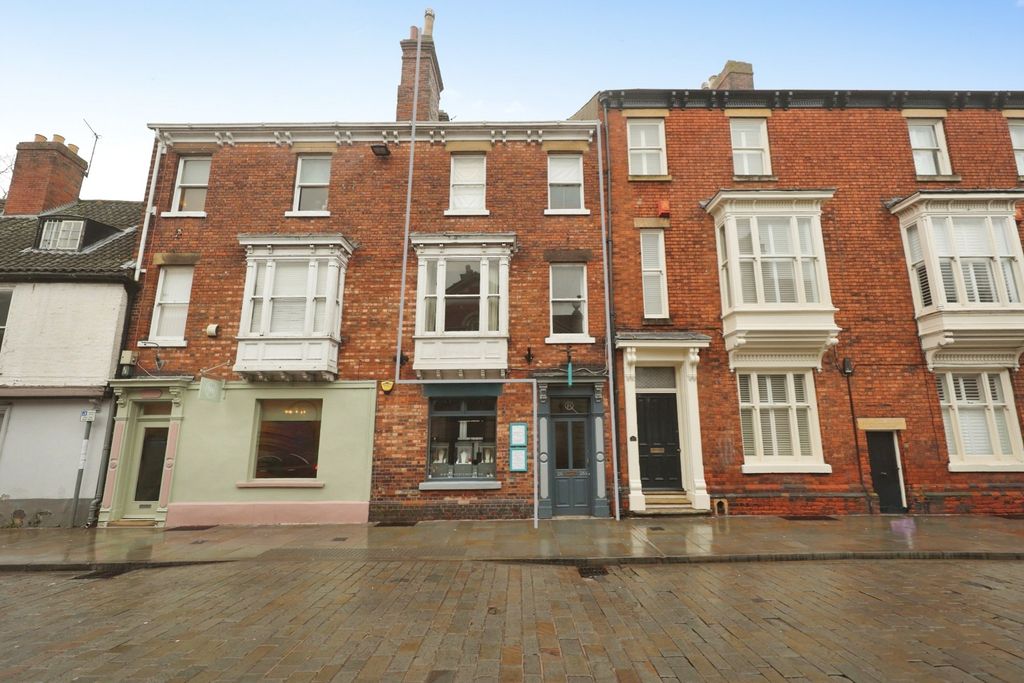 Property photo 1 of 18 4873550