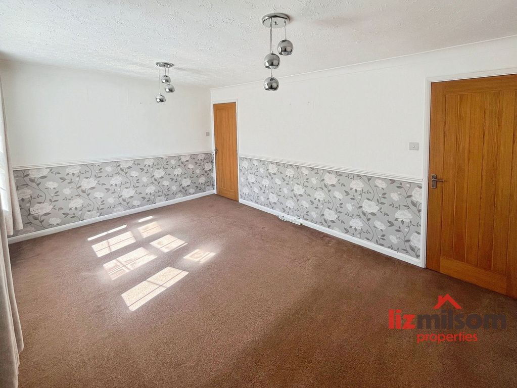 Property photo 3 of 24