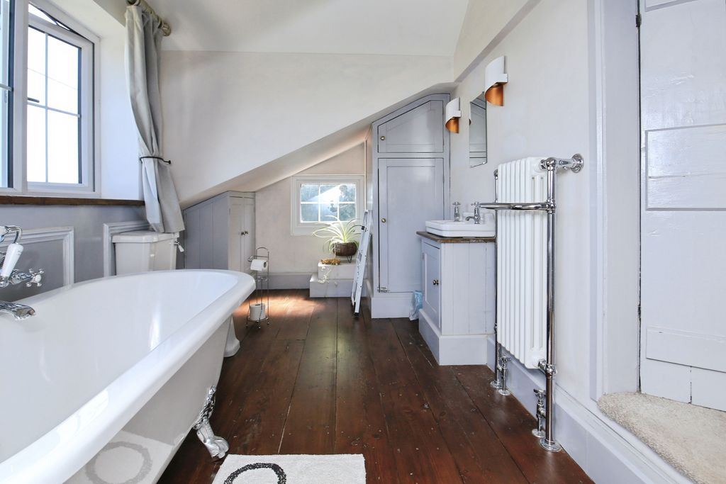 Property photo 3 of 41 Img_1850