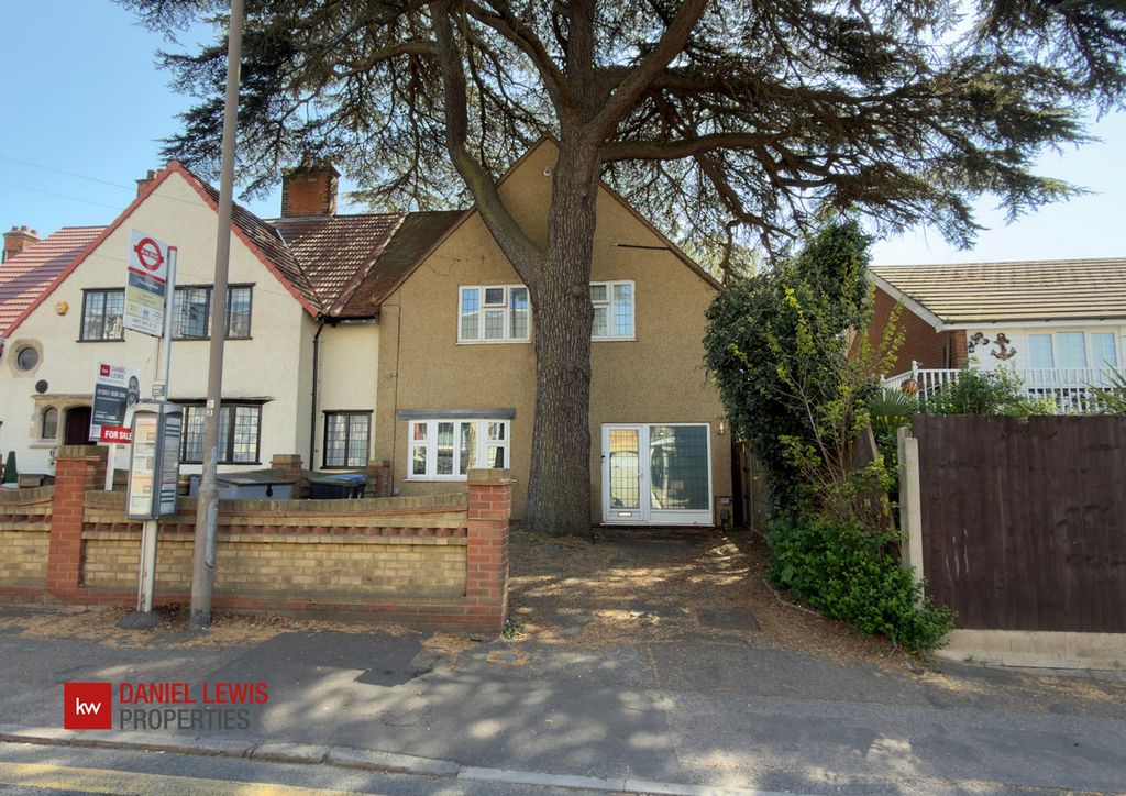 Property photo 1 of 24