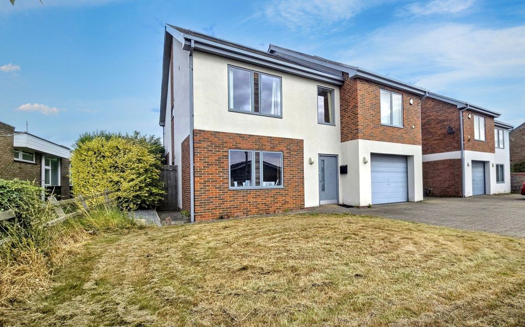 Property photo 1 of 35