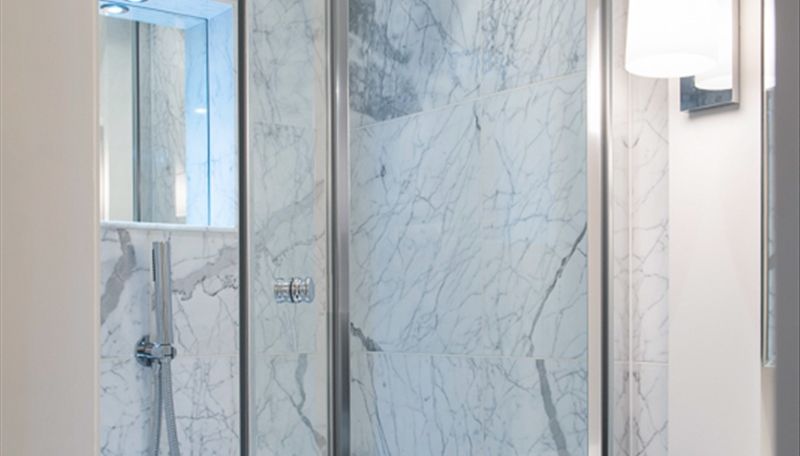 Property photo 3 of 6 Master Ensuite