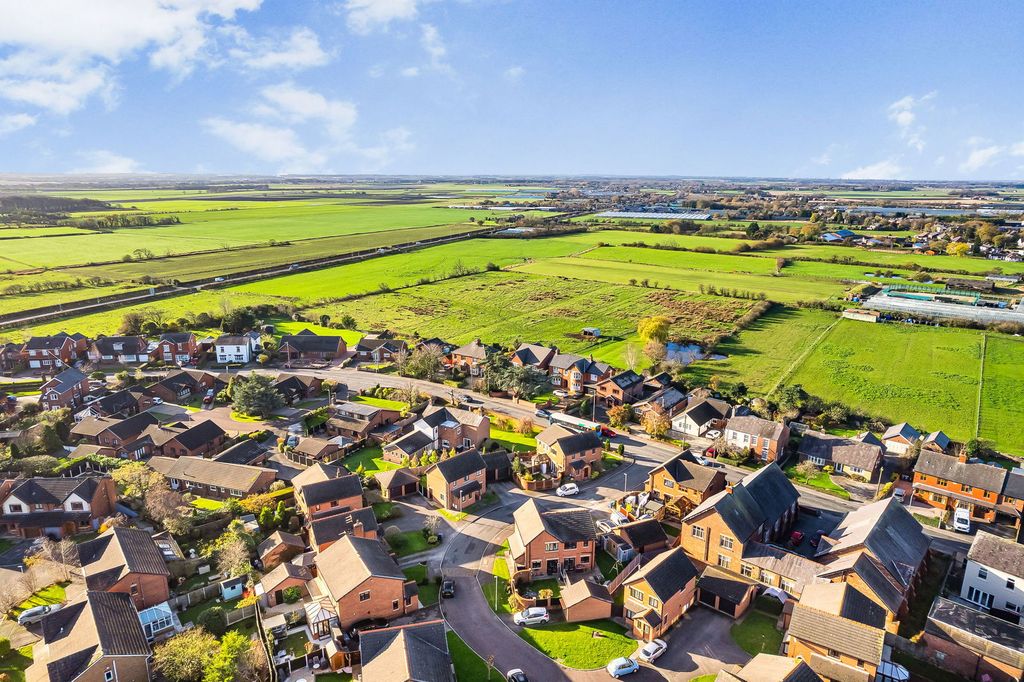 Property photo 2 of 20