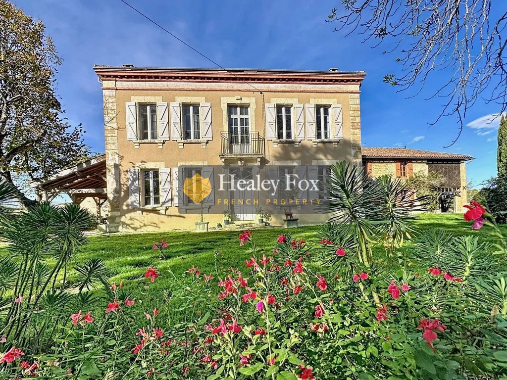 Property photo 1 of 40