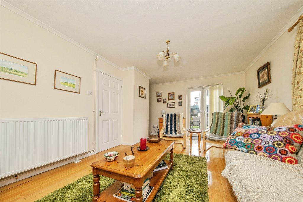 Property photo 2 of 14