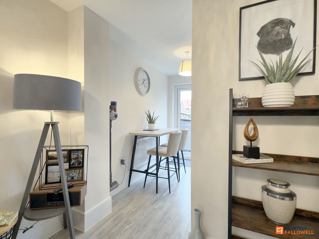 Property photo 3 of 33