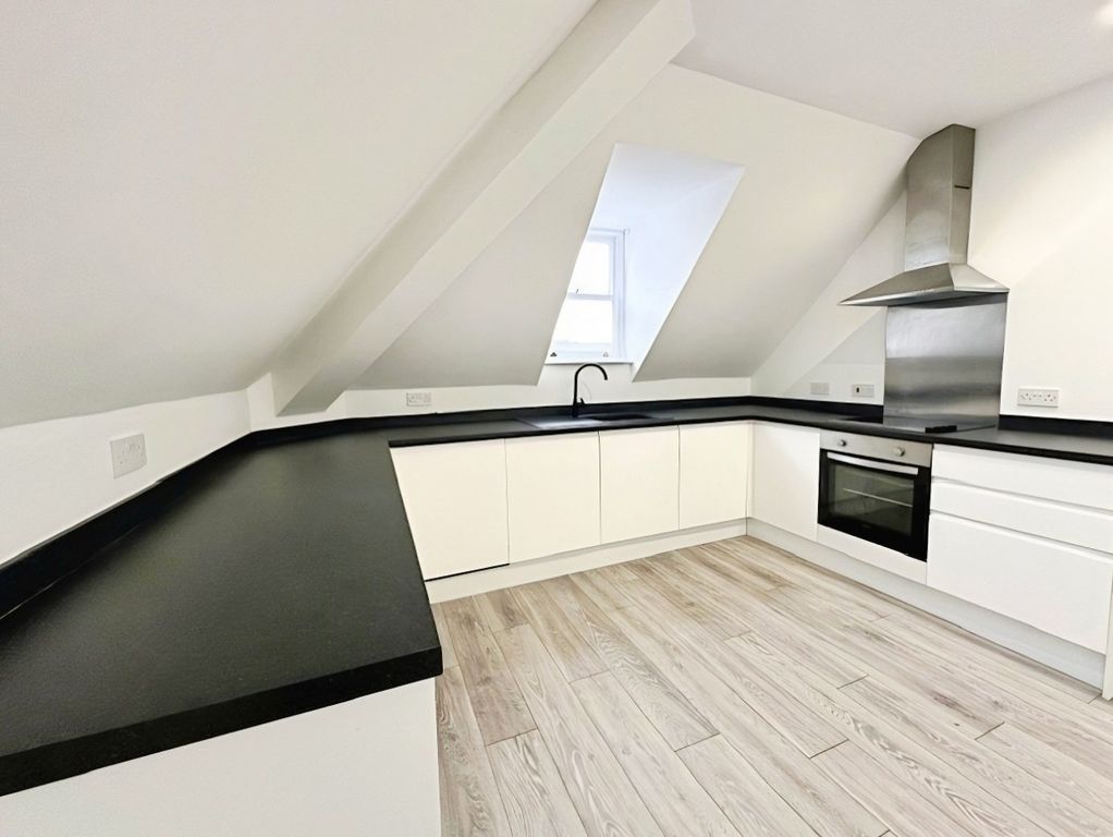 Property photo 3 of 26