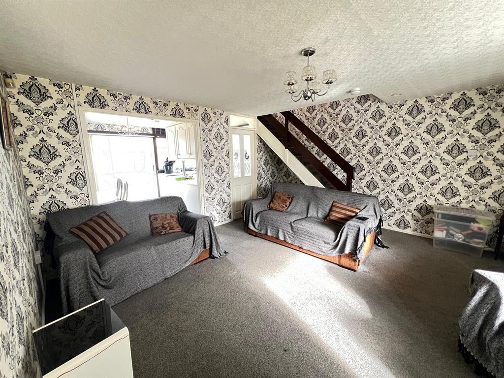 Property photo 3 of 10 Photo-2025-10-24-13-09-47 (3) (1).Jpg