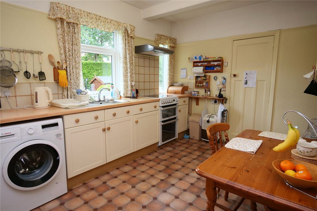 Property photo 3 of 13 Picture No. 13