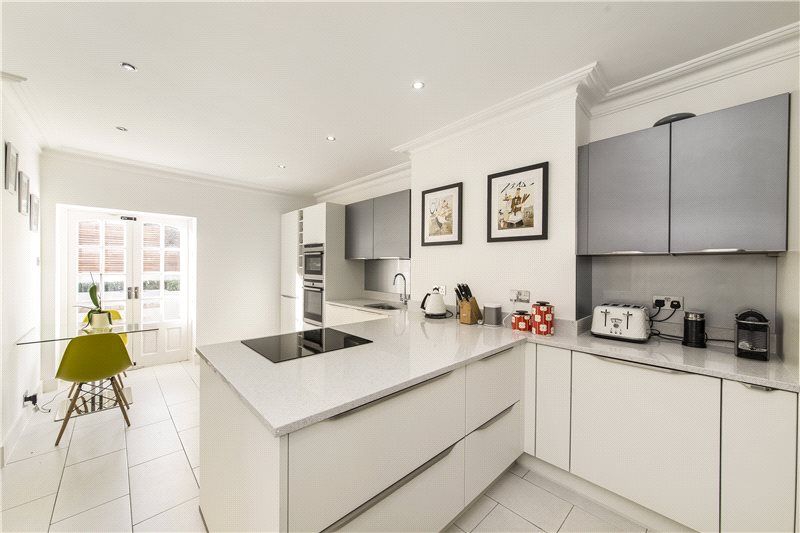 Property photo 2 of 12 Kitchen