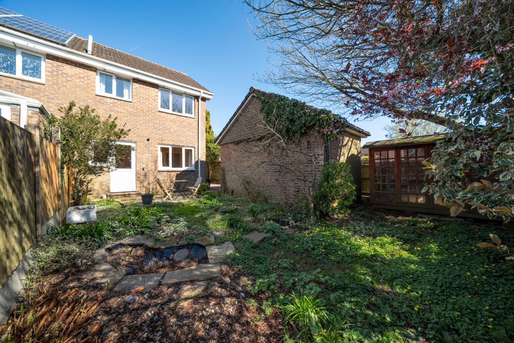 Property photo 2 of 23