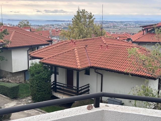 Property photo 1 of 35