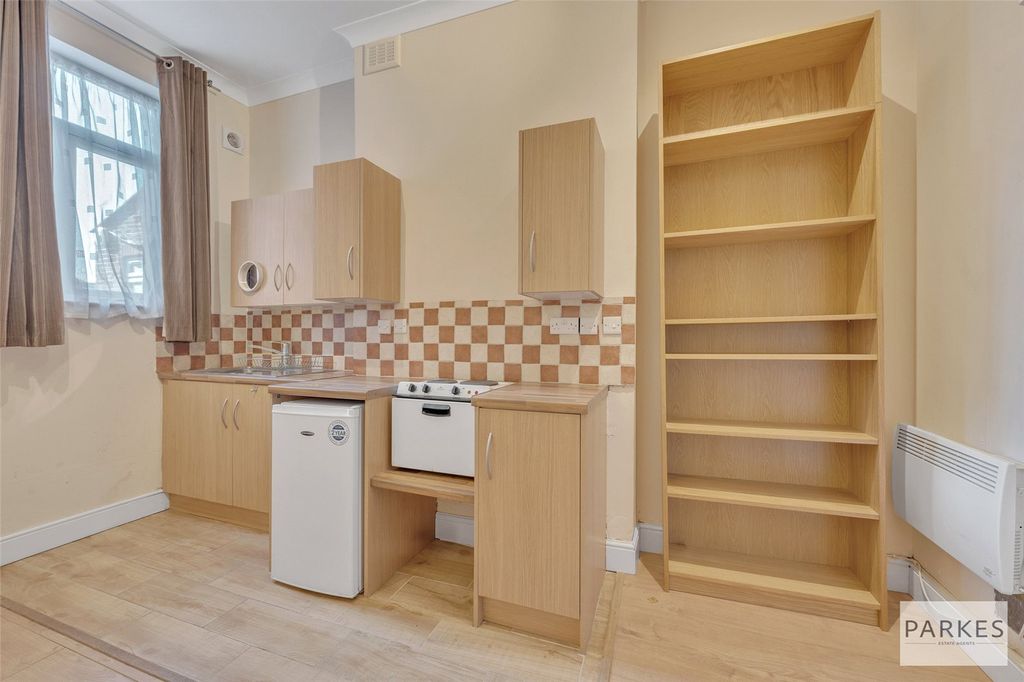 Property photo 2 of 4 Picture No. 03