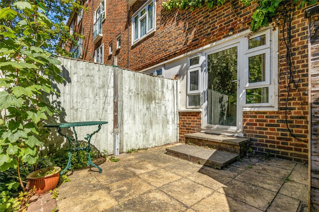 Property photo 3 of 12 Picture No. 06