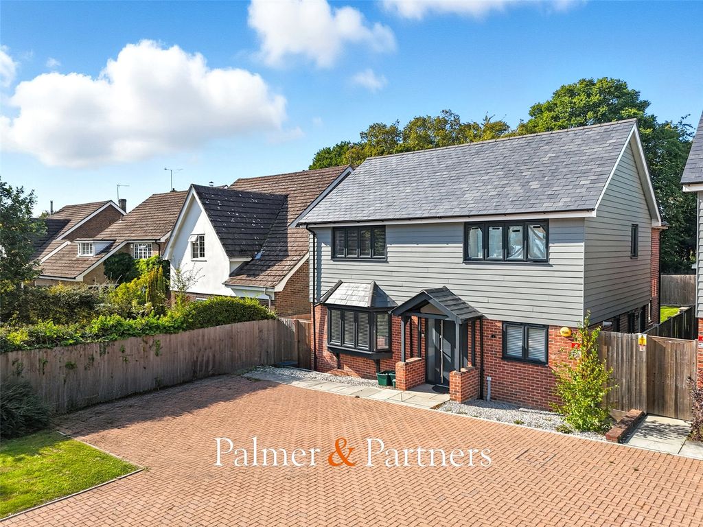 Property photo 1 of 35 Picture No. 03