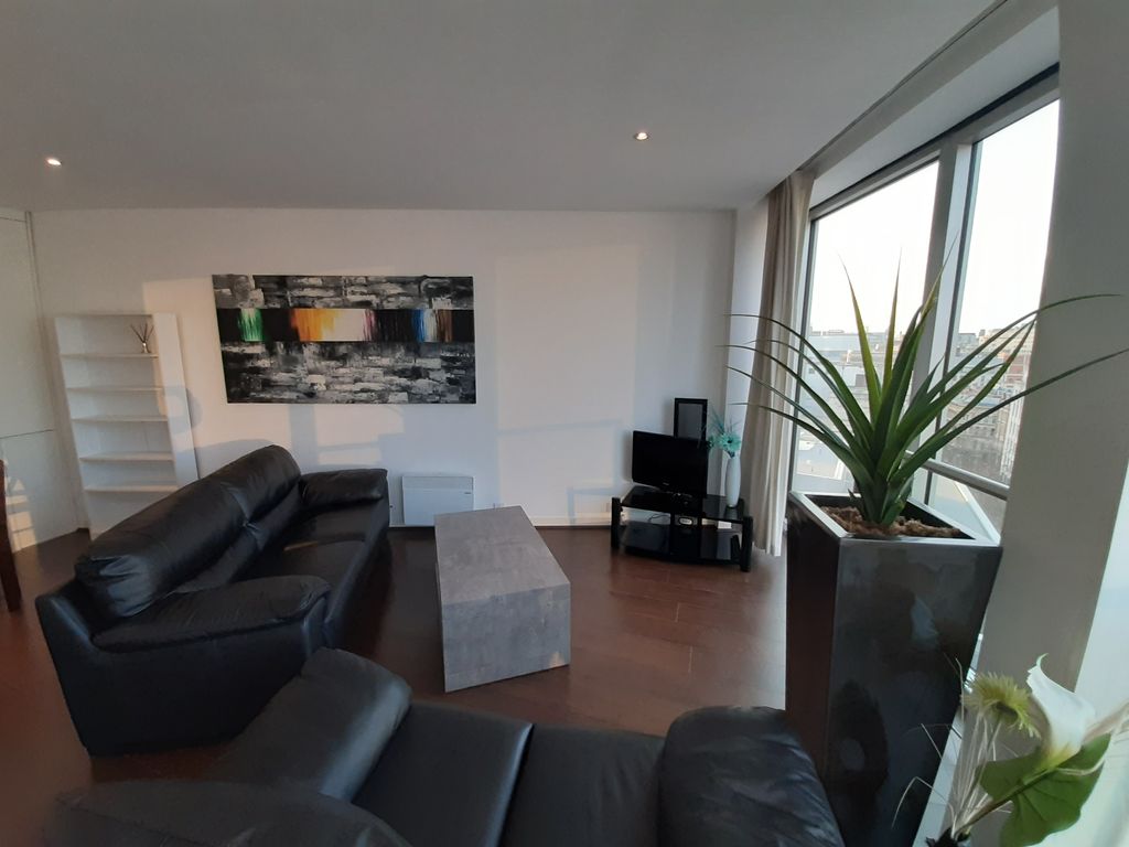 Property photo 2 of 11