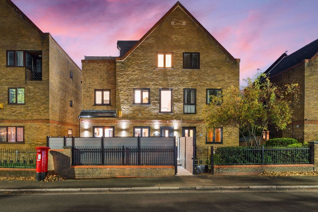 Property photo 1 of 36 Picture No. 71