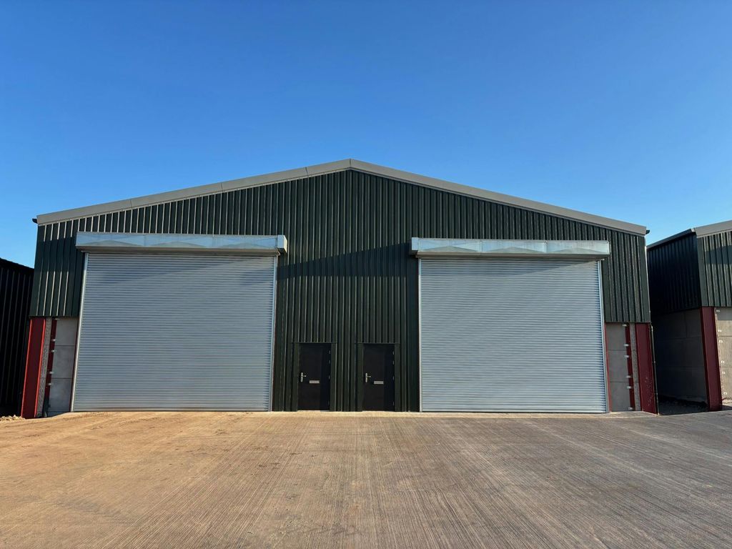 Property photo 2 of 3 Thumbnail_Img_8180.Jpg