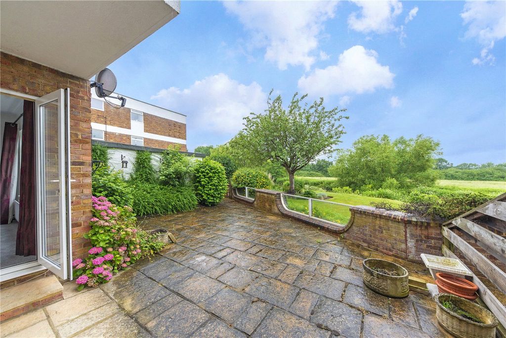 Property photo 1 of 10 Picture No. 13