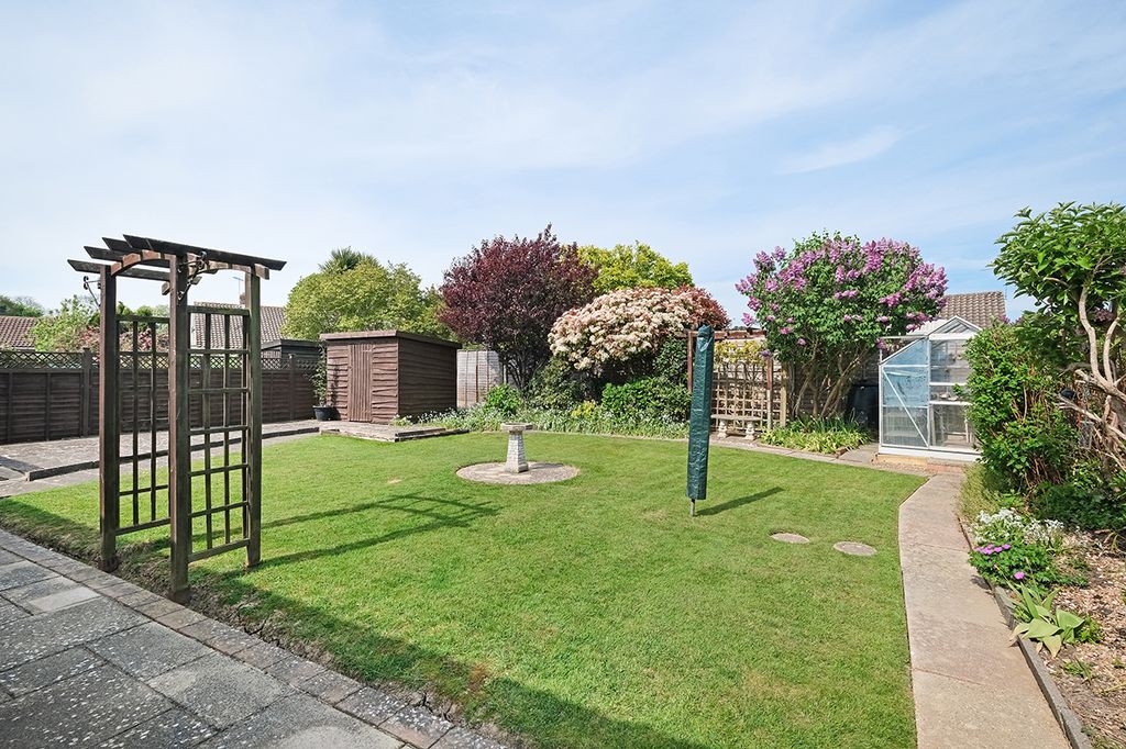 Property photo 2 of 11