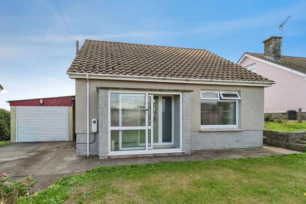 Property photo 1 of 18 Pbox-Img.Jpg