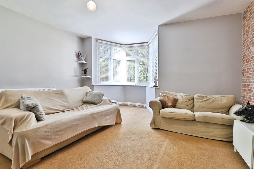 Property photo 2 of 20