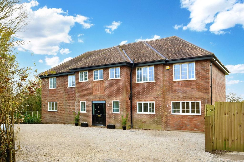 Property photo 1 of 20 Picture No. 28