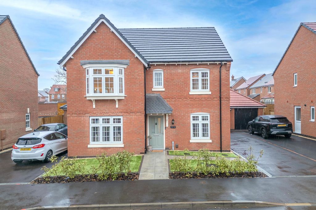 Property photo 3 of 41