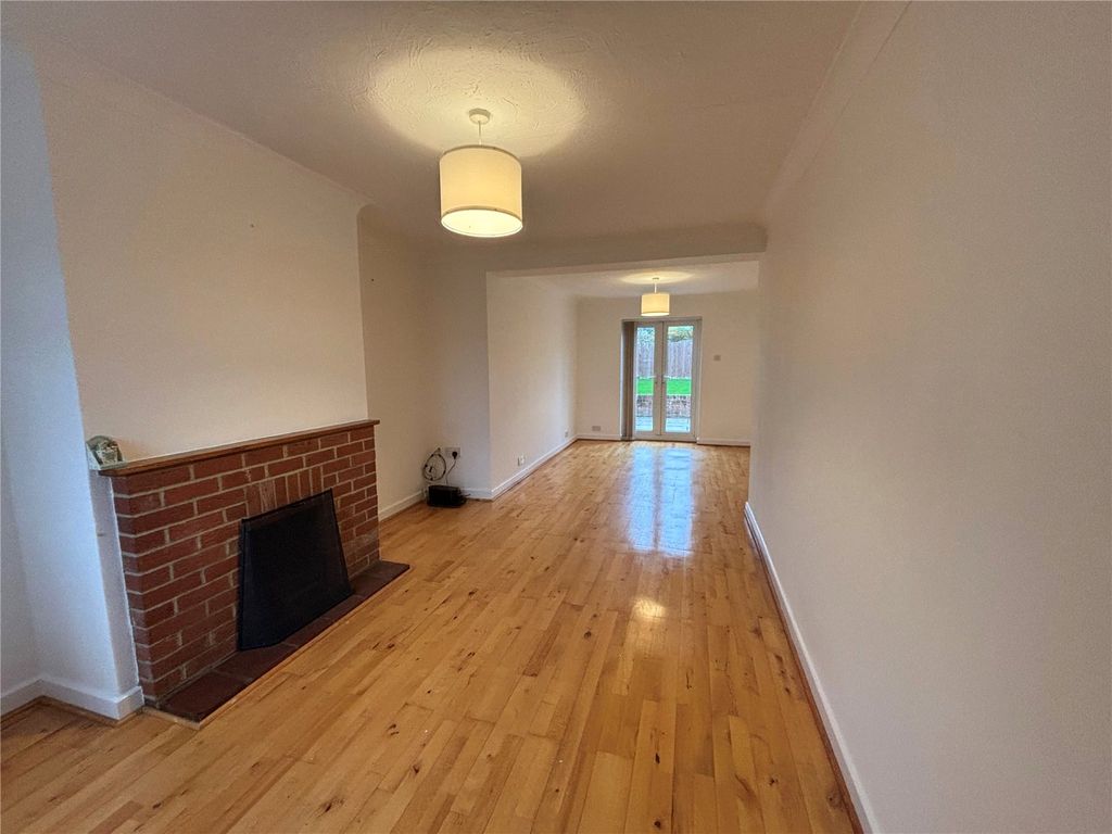 Property photo 2 of 14 Sitting Room