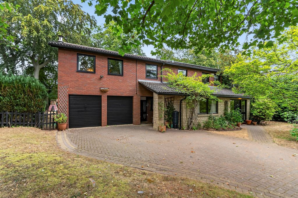 Property photo 1 of 24