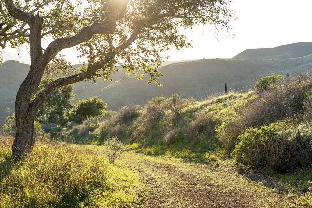 Property photo 3 of 10 <Alttext/>