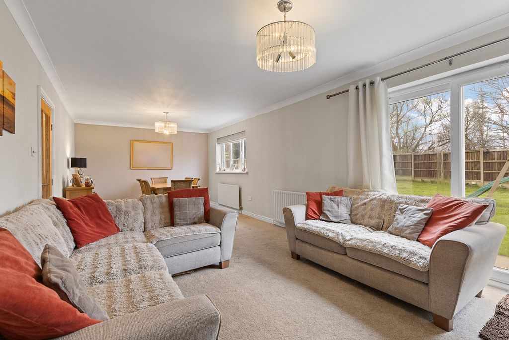 Property photo 3 of 16