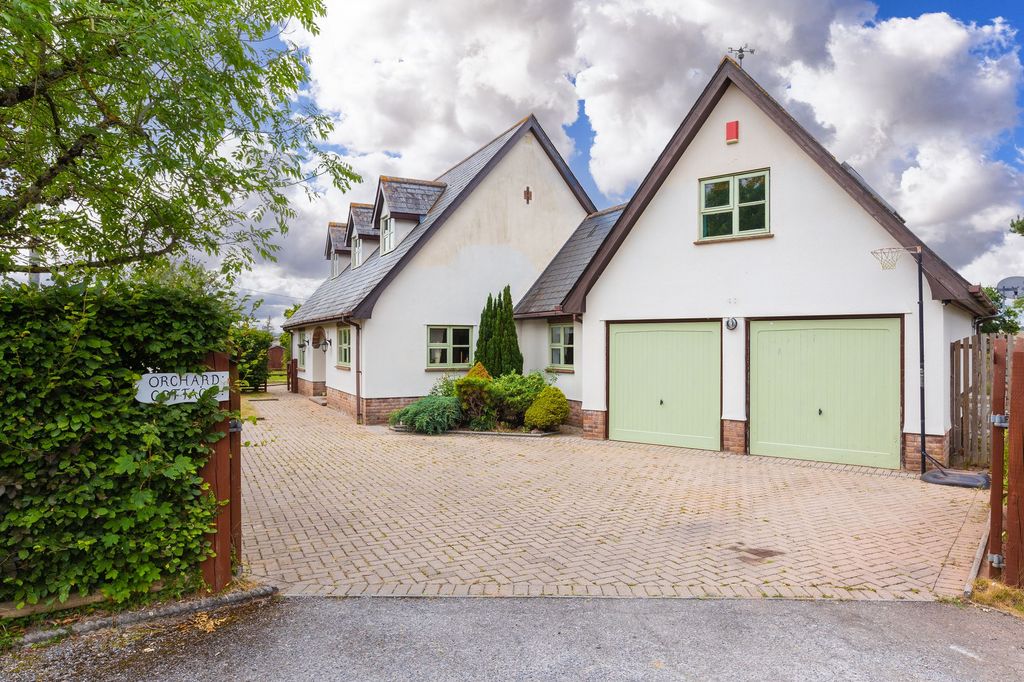 Property photo 1 of 24